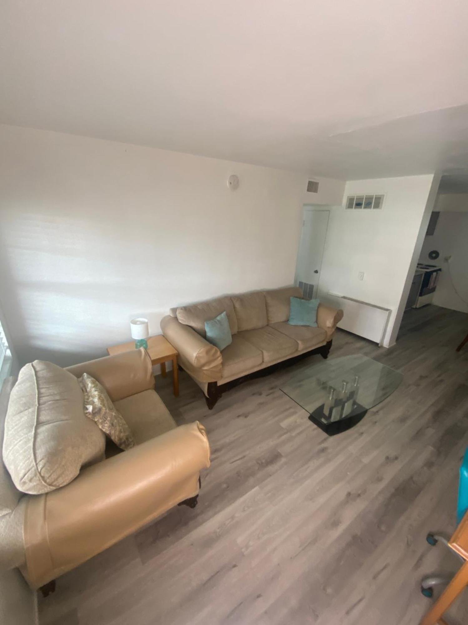 Uptown Inn & Suites Sankt Petersburg Zewnętrze zdjęcie